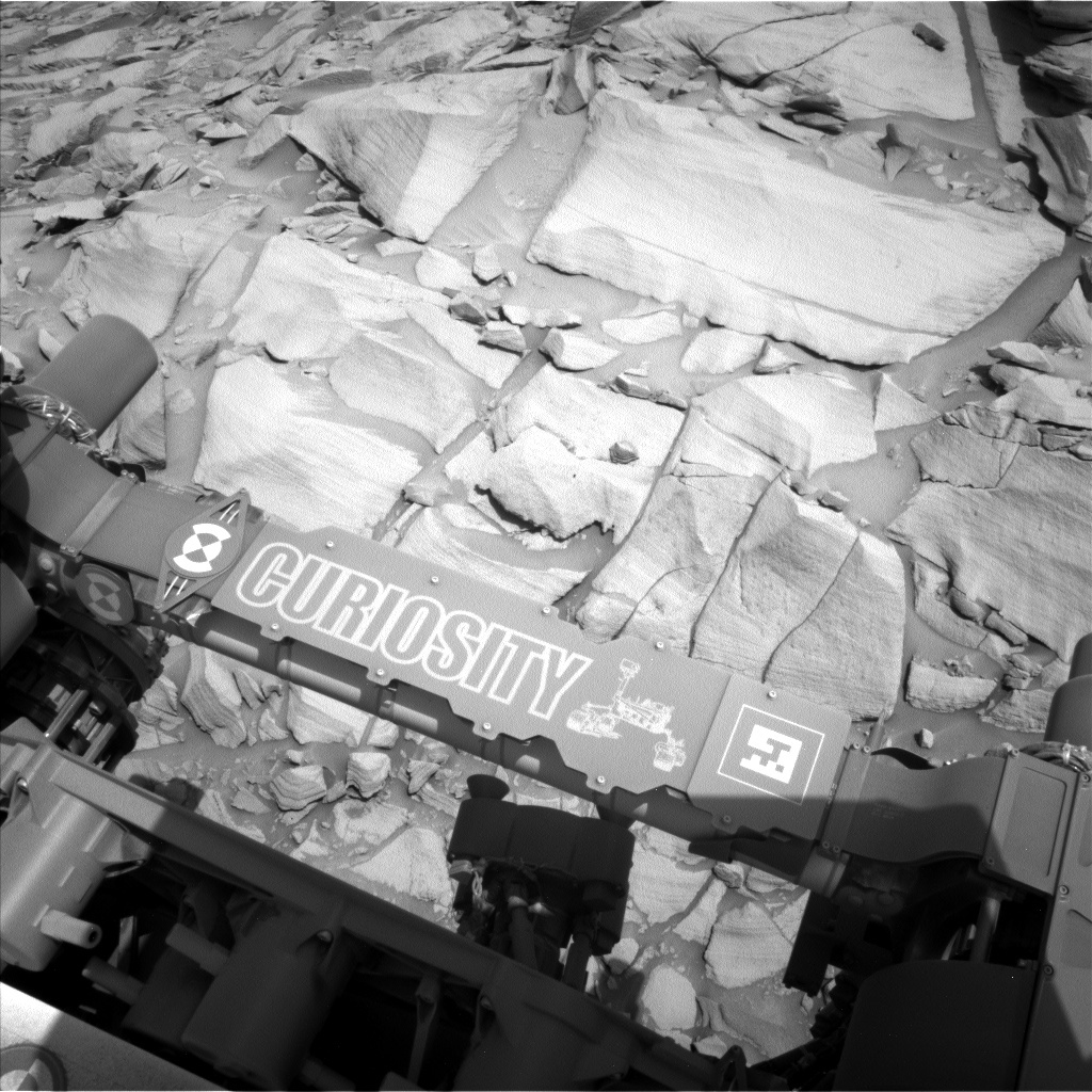 This image was taken by Left Navigation Camera onboard NASA's Mars rover Curiosity on Sol 2698.